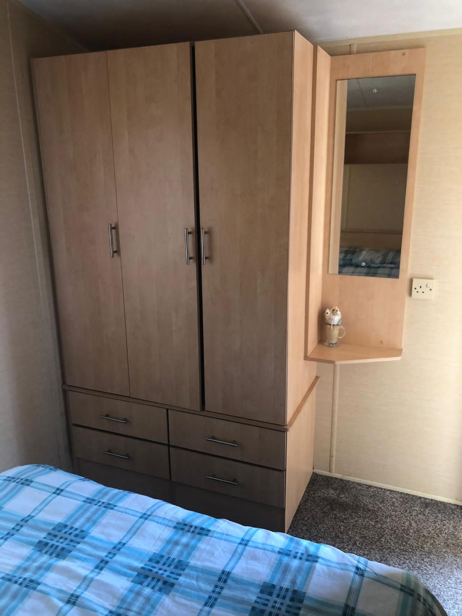 Adorable 2 Bedroom Caravan In Clacton-On-Sea Exterior foto
